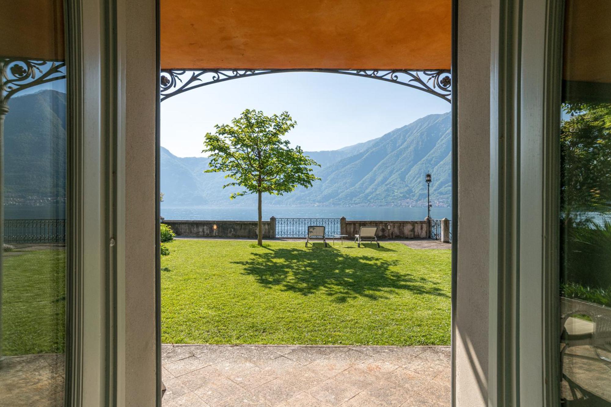 Villa La Torre Dell'Isola Sala Comacina Esterno foto
