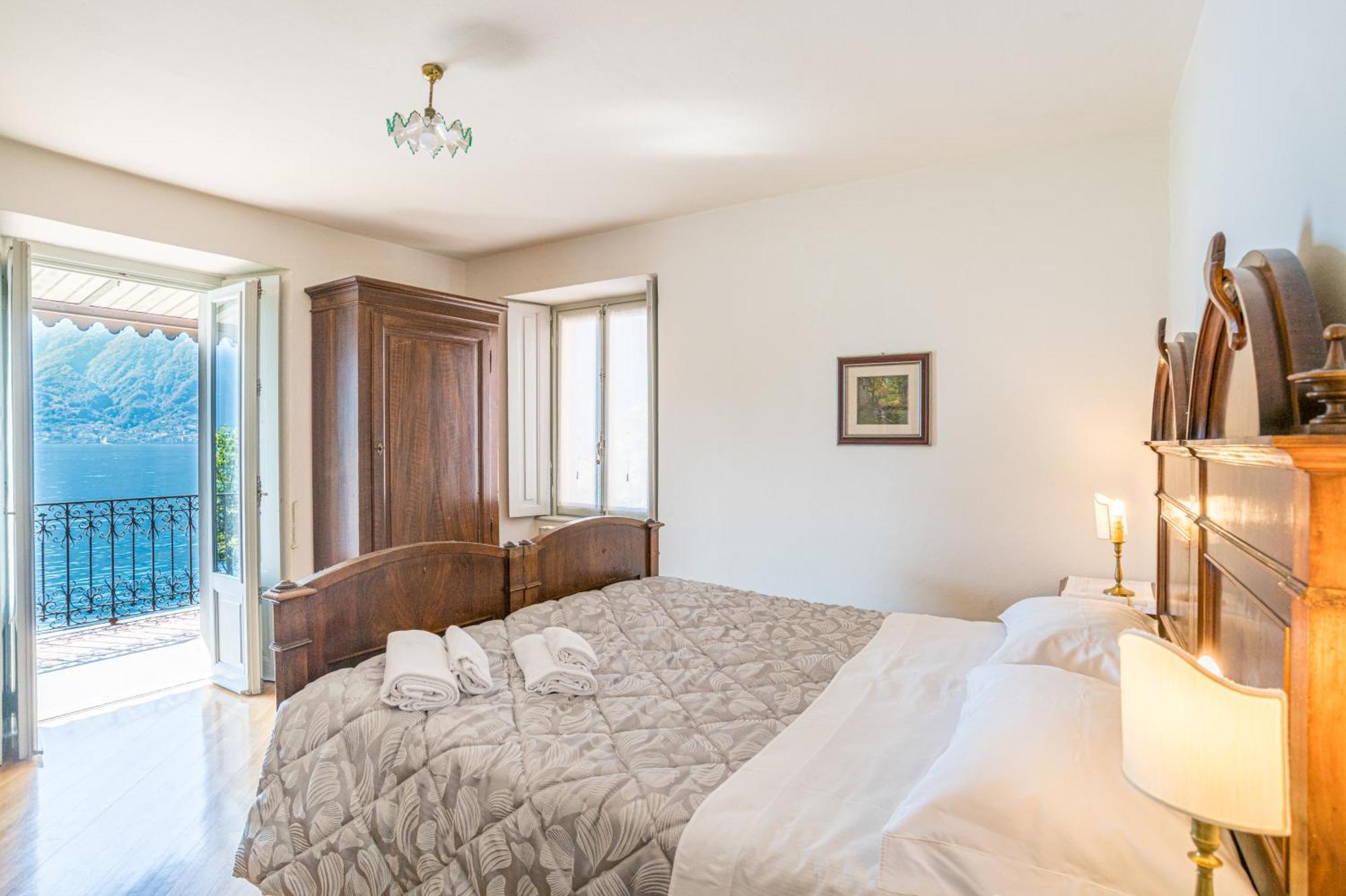 Villa La Torre Dell'Isola Sala Comacina Esterno foto